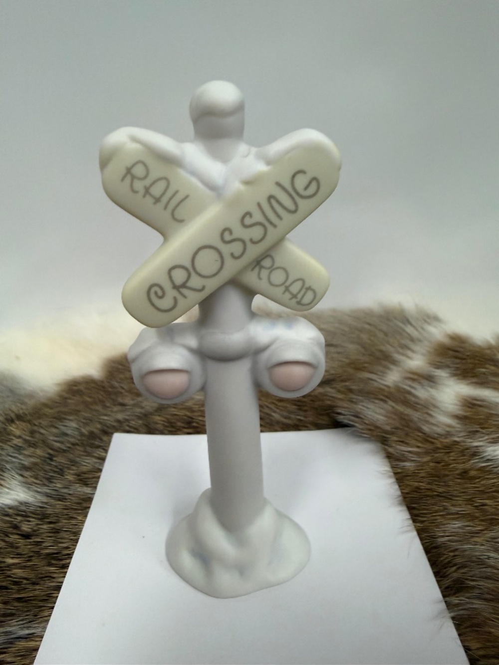 Precious Moments- Railroad Crossing- EJ532